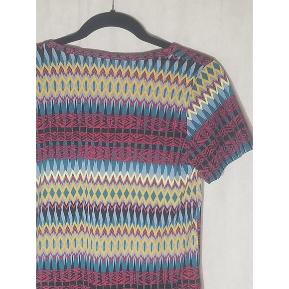 LuLaRoe Classic T shirt tribal red yellow blue polyester blend size xs READ new - Picture 7 of 11
